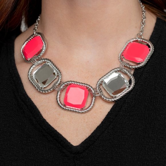 Pucker Up - Pink Necklace - Picture 2 of 3